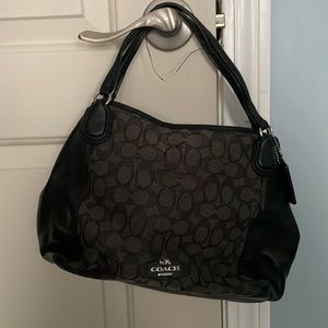 Medium size coach bag